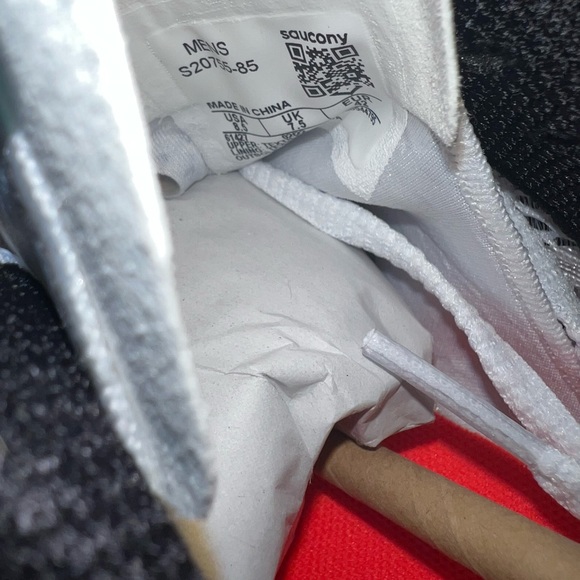 Saucony Men's Endorphin Pro 3 Running Shoes - Size 8.5 - Picture 11 of 12